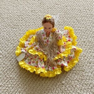Vintage Marin Chiclana Cadiz Porcelain Doll Yellow Dress Y2K Mint Condition